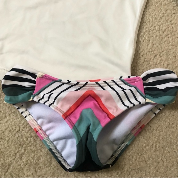 Billabong Rashguard Bikini Set - Picture 3 of 8